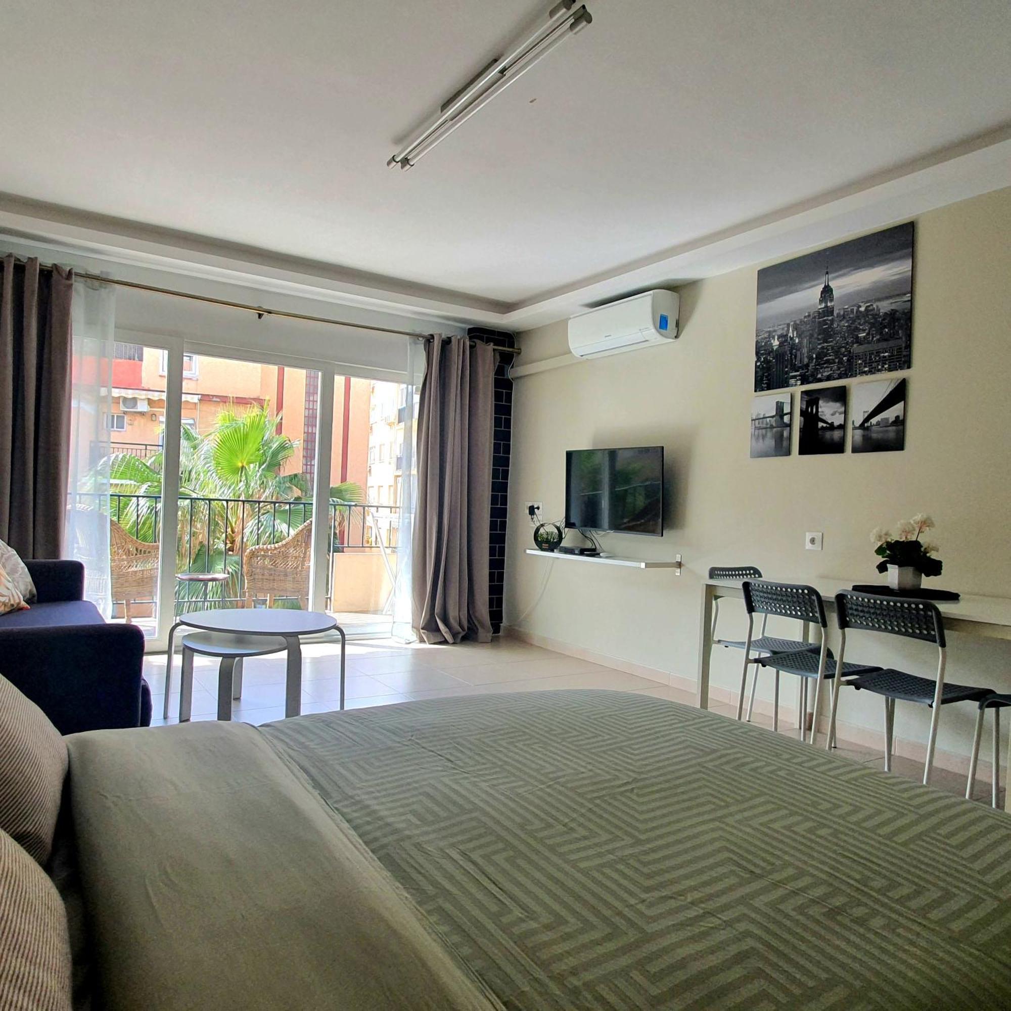 Studio In City Fuengirola Eksteriør billede